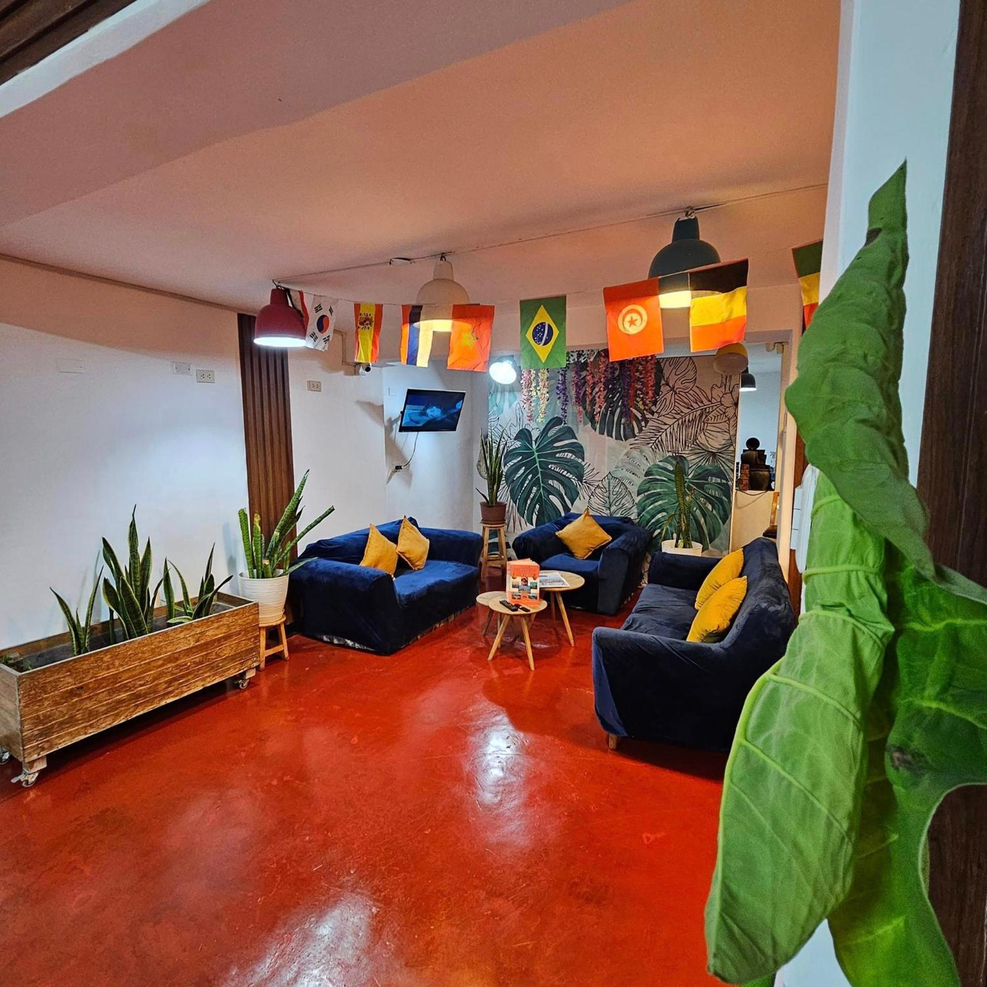 Lima Airport Hostel With Free Airport Pick Up Callao Exterior photo